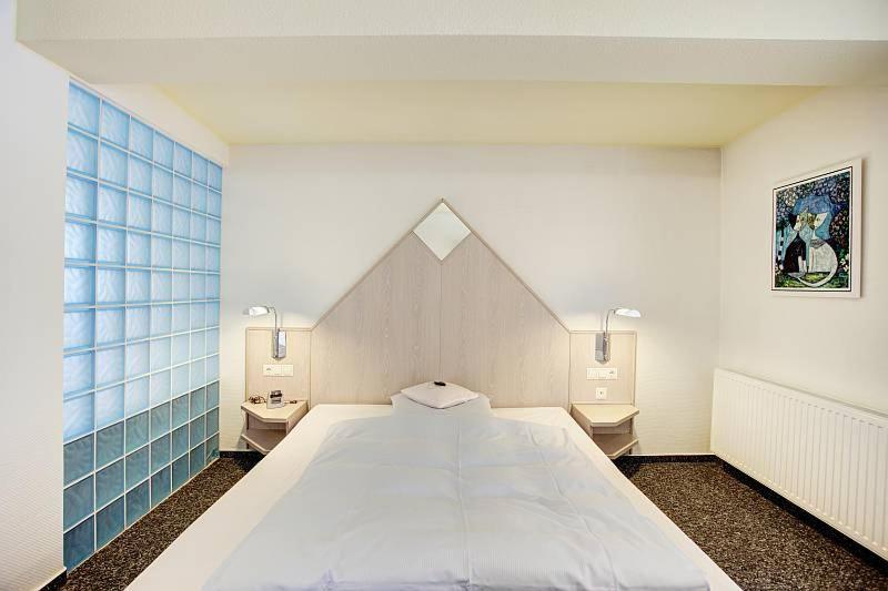Alfa Hotel Санкт Ингберт Екстериор снимка